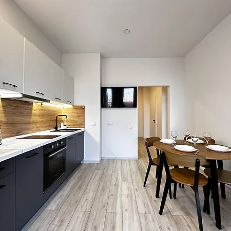 Kamanina 20 2-bedrooms Apartment Odessa