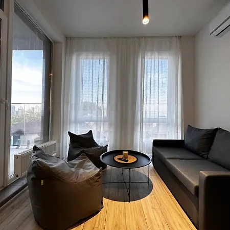 Kamanina 20 2-bedrooms Apartment *