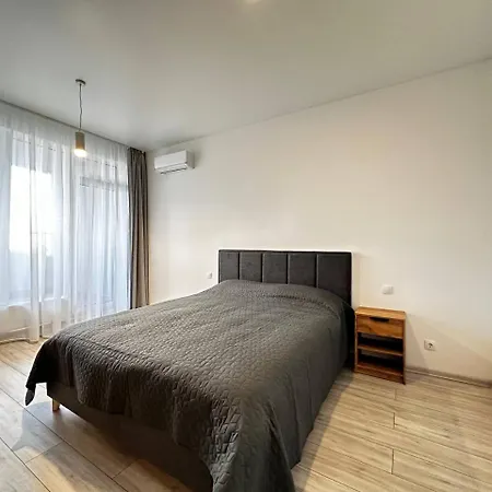 Apartment Kamanina 20 2-bedrooms Odessa