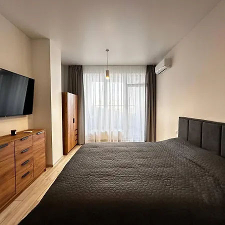 Kamanina 20 2-bedrooms Odessa