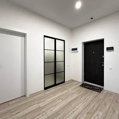 Kamanina 20 2-bedrooms Apartment *